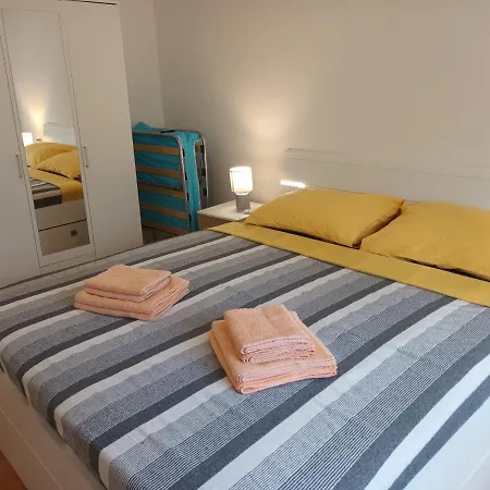 Apartment Lana Pula