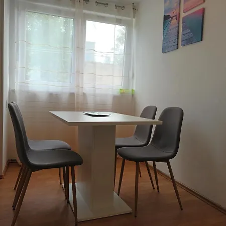 Apartment Lana Pula