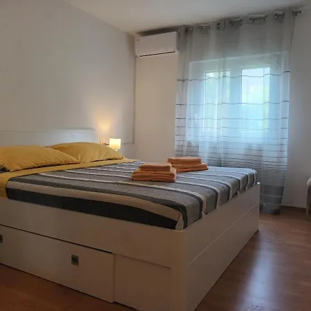 Apartment Lana